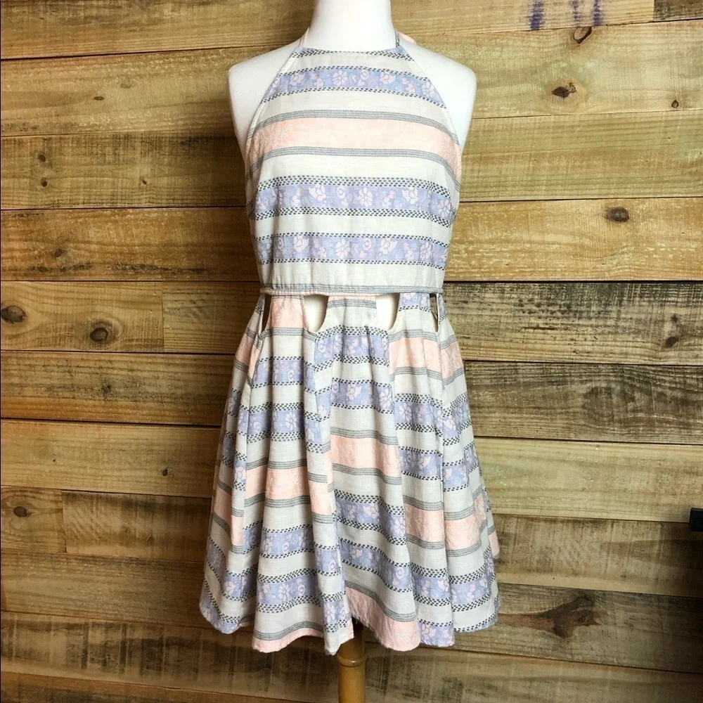 Chelsea & Violet halter top dress(one piece) - Picture 2 of 7